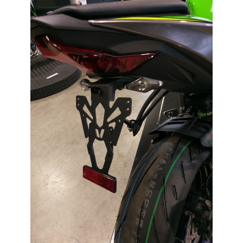 Portamatrículas Kawasaki ZX-6R negro V PARTS