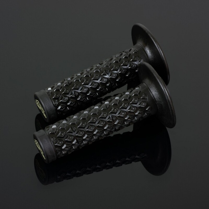 Puños RENTHAL MX R-Works Ultra Tracky