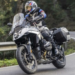 Juego de maletas laterales expandibles SHAD SH38X Aluminio