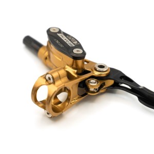 Kit completo de frenos BRAKING F.I.R.S.T. latiguillo de kevlar Ø5mm...