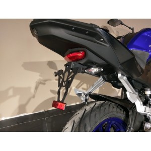 Portamatrículas Yamaha MT-125 negro V PARTS