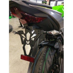 Portamatrículas Kawasaki ZX-6R negro V PARTS