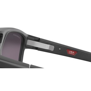 Gafas de Sol OAKLEY Latch™ Beta - Lentes Prizm Grey / Montura Matte...