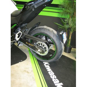 Portamatrículas a la rueda Kawasaki Z800 negro