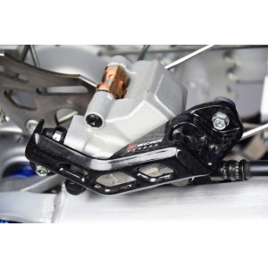 Protector pinza de freno trasero SCAR - Carbono