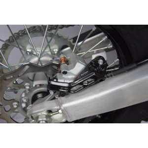 Protector pinza de freno trasero SCAR - Carbono