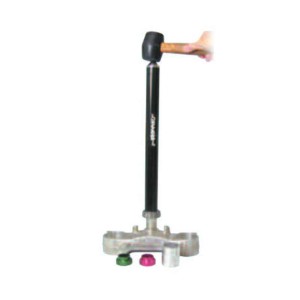 Herramienta de montaje de rodamientos cónicos en la clumna direcció...